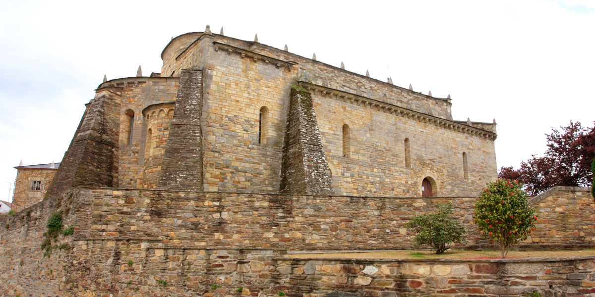 Basílica de San Martiño de Mondoñedo, exterior (Foz)